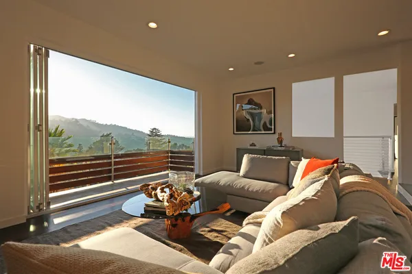 $1,850,000 | 3319 Charleston Way, Los Angeles, CA 90068
