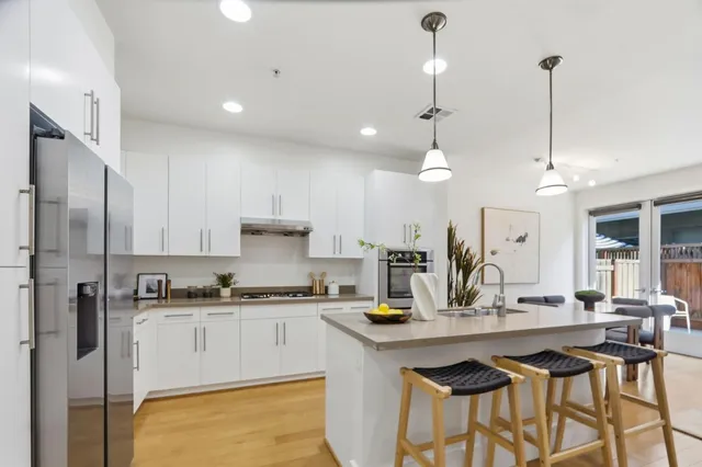 $1,998,000 | 823 Altaire Walk, Palo Alto, CA 94303