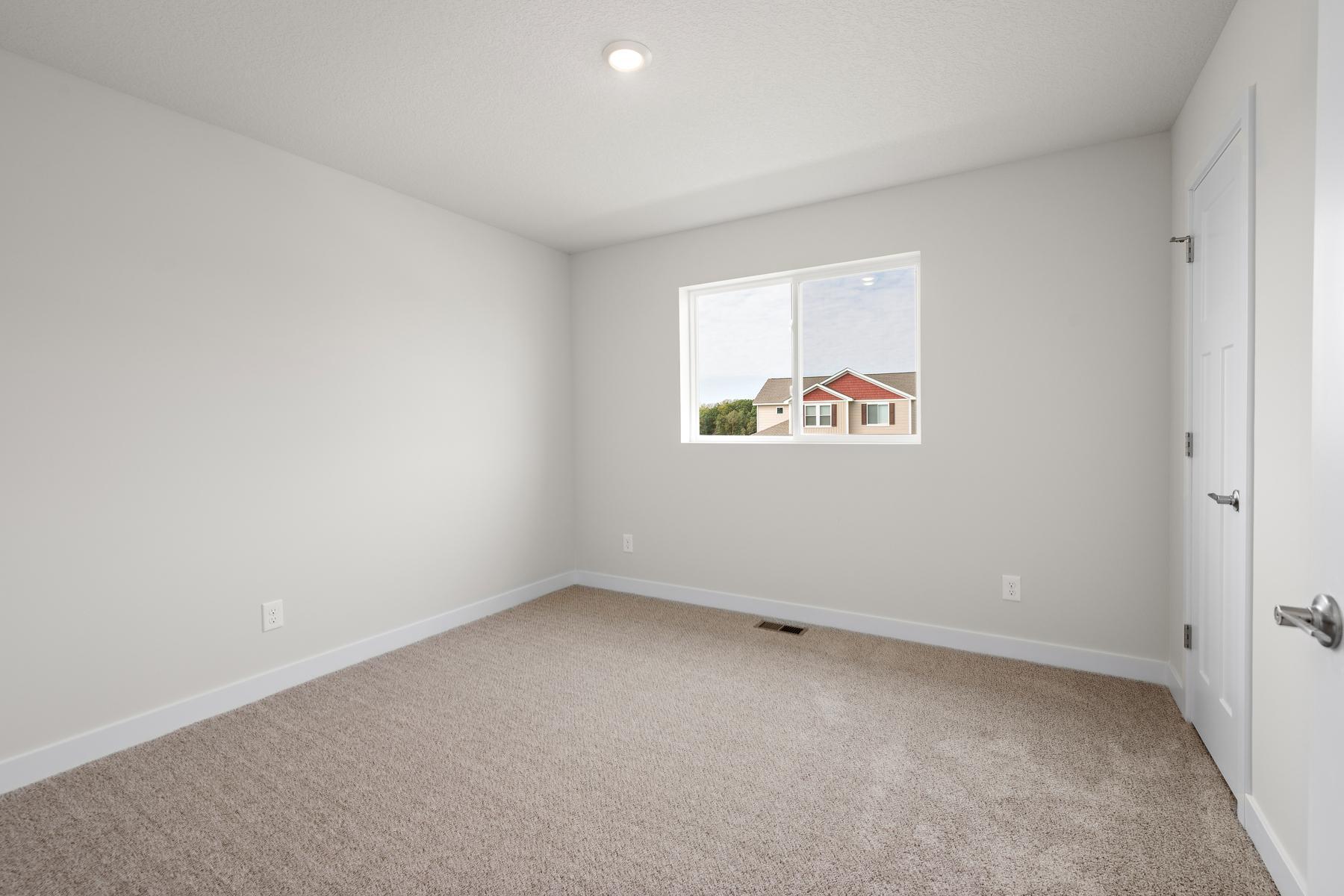 607 Redwood Loop North Cambridge, MN 55008 - Photo 12 of 19