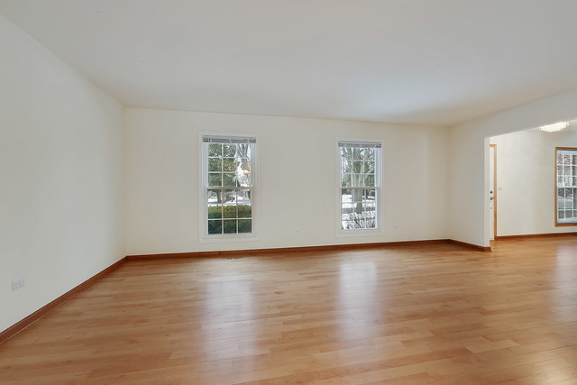 2606 Illinois Road Northbrook, IL 60062 - Photo 5 of 16