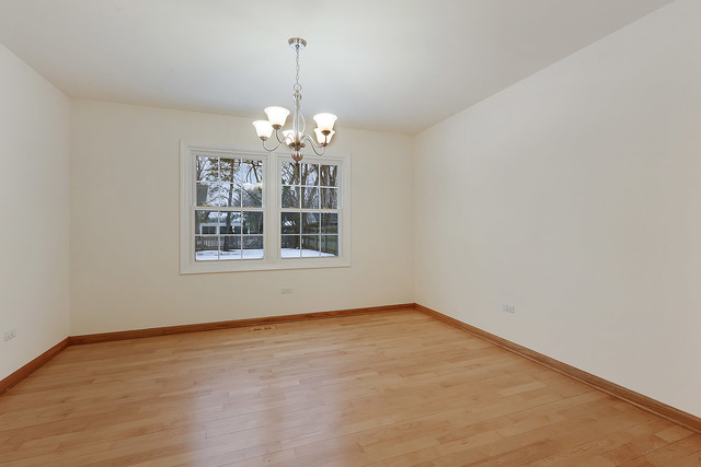 2606 Illinois Road Northbrook, IL 60062 - Photo 6 of 16