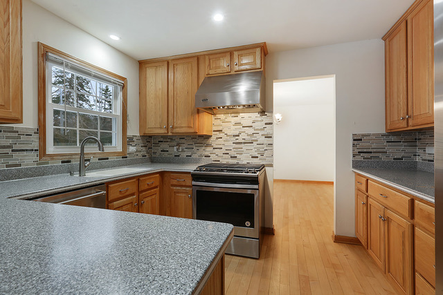 2606 Illinois Road Northbrook, IL 60062 - Photo 7 of 16