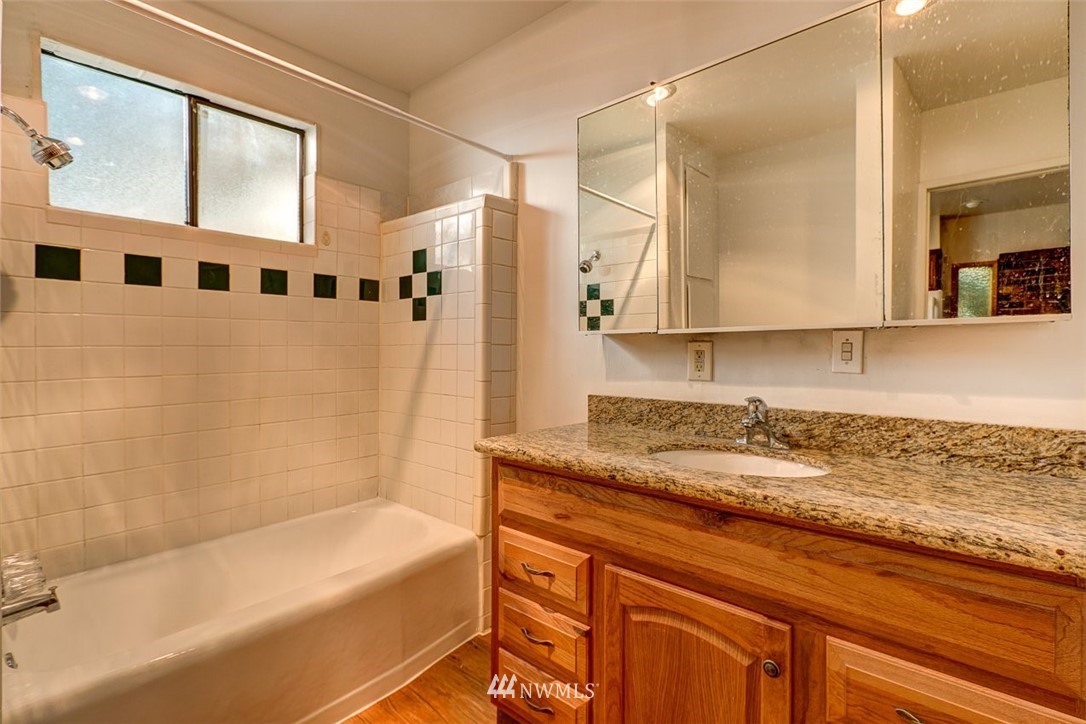 23624 23rd Avenue West Bothell, WA 98021 - Photo 17 of 19 Gallery Image 17
