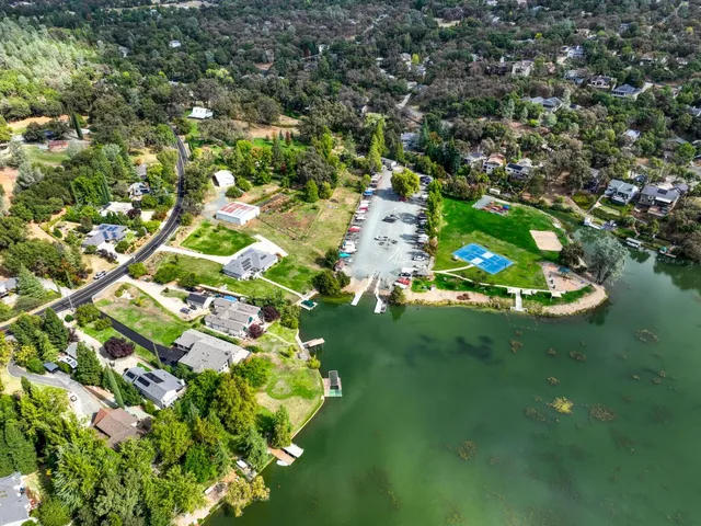 a view of a small yard