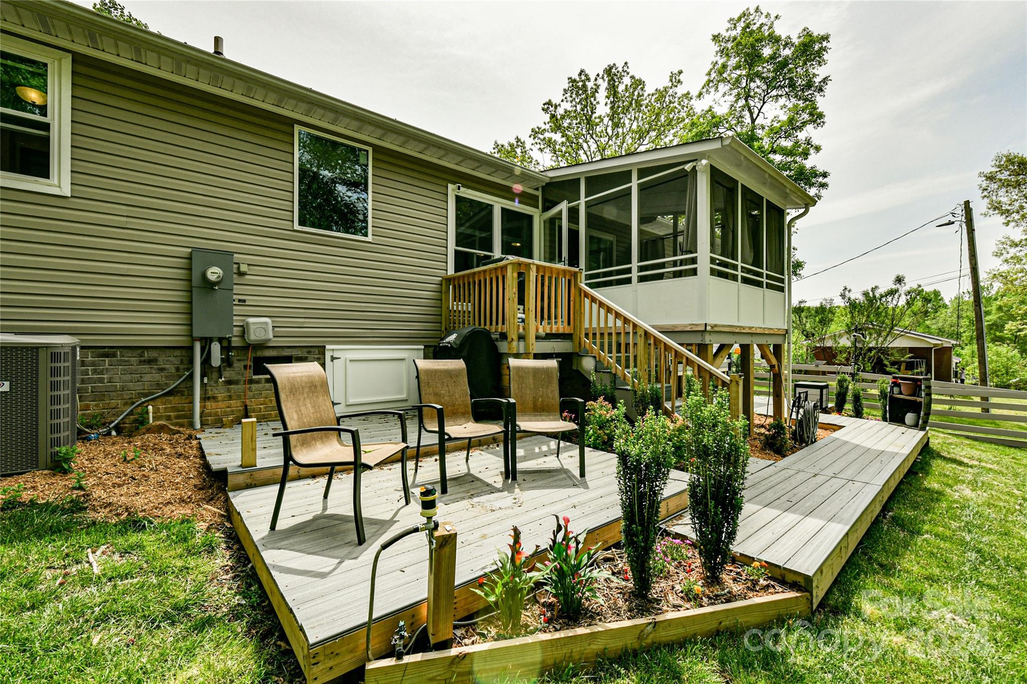 1829 Hart Road Charlotte, NC 28214 - Photo 30 of 39 Gallery Image 30