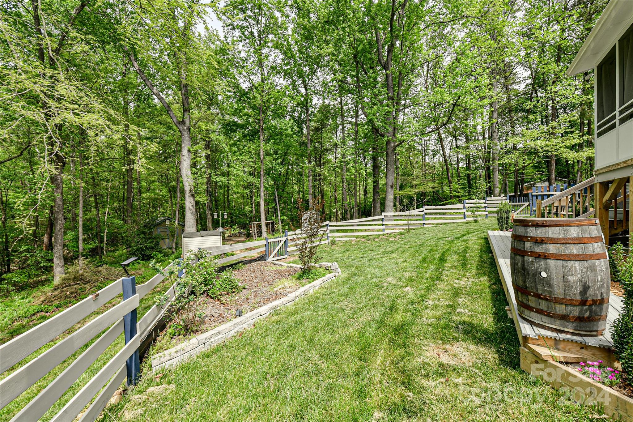 1829 Hart Road Charlotte, NC 28214 - Photo 32 of 39 Gallery Image 32