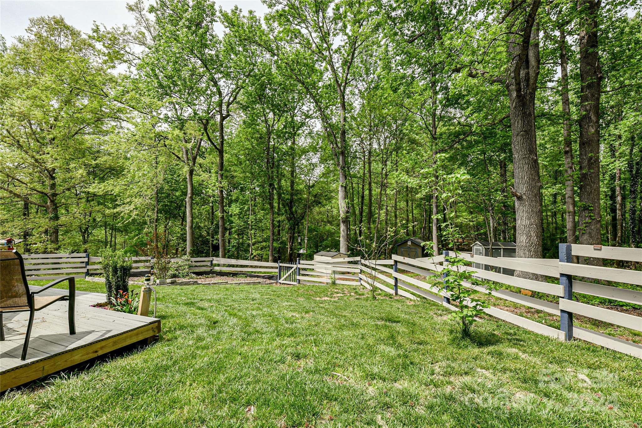 1829 Hart Road Charlotte, NC 28214 - Photo 33 of 39 Gallery Image 33