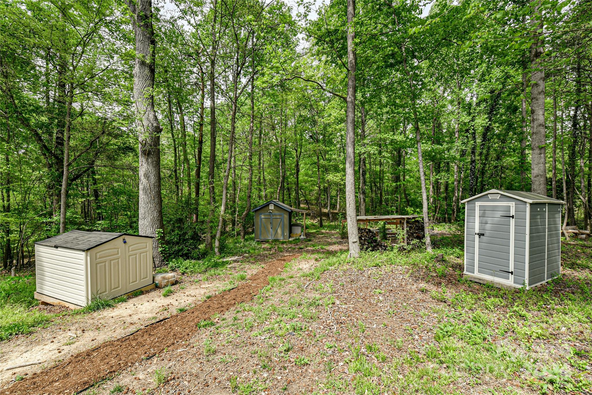 1829 Hart Road Charlotte, NC 28214 - Photo 34 of 39 Gallery Image 34