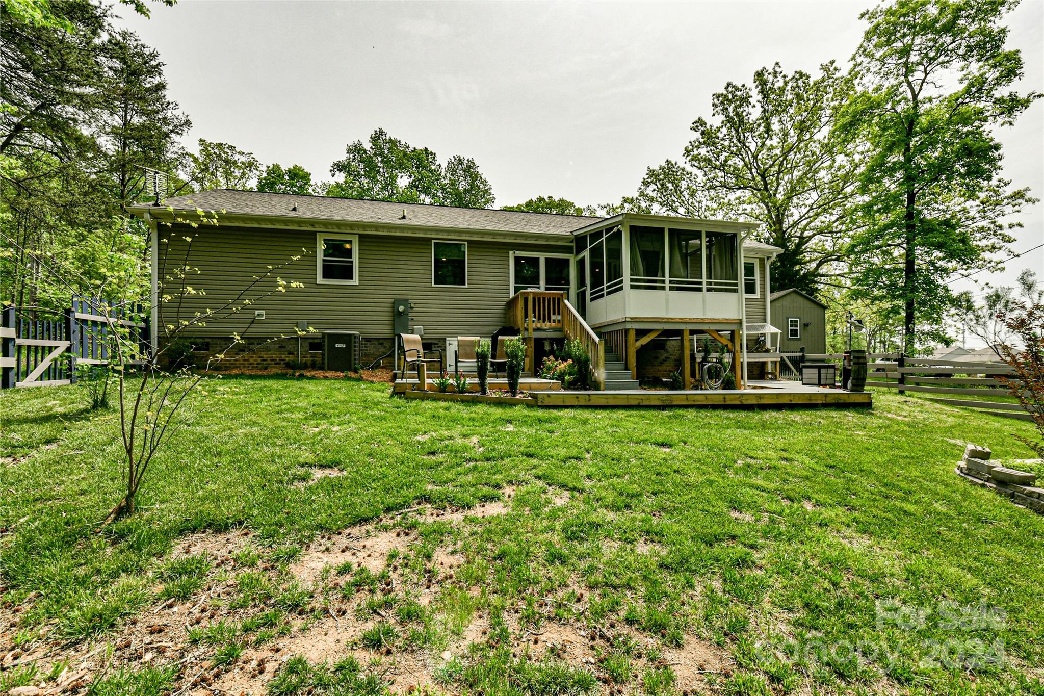 1829 Hart Road Charlotte, NC 28214 - Photo 35 of 39 Gallery Image 35
