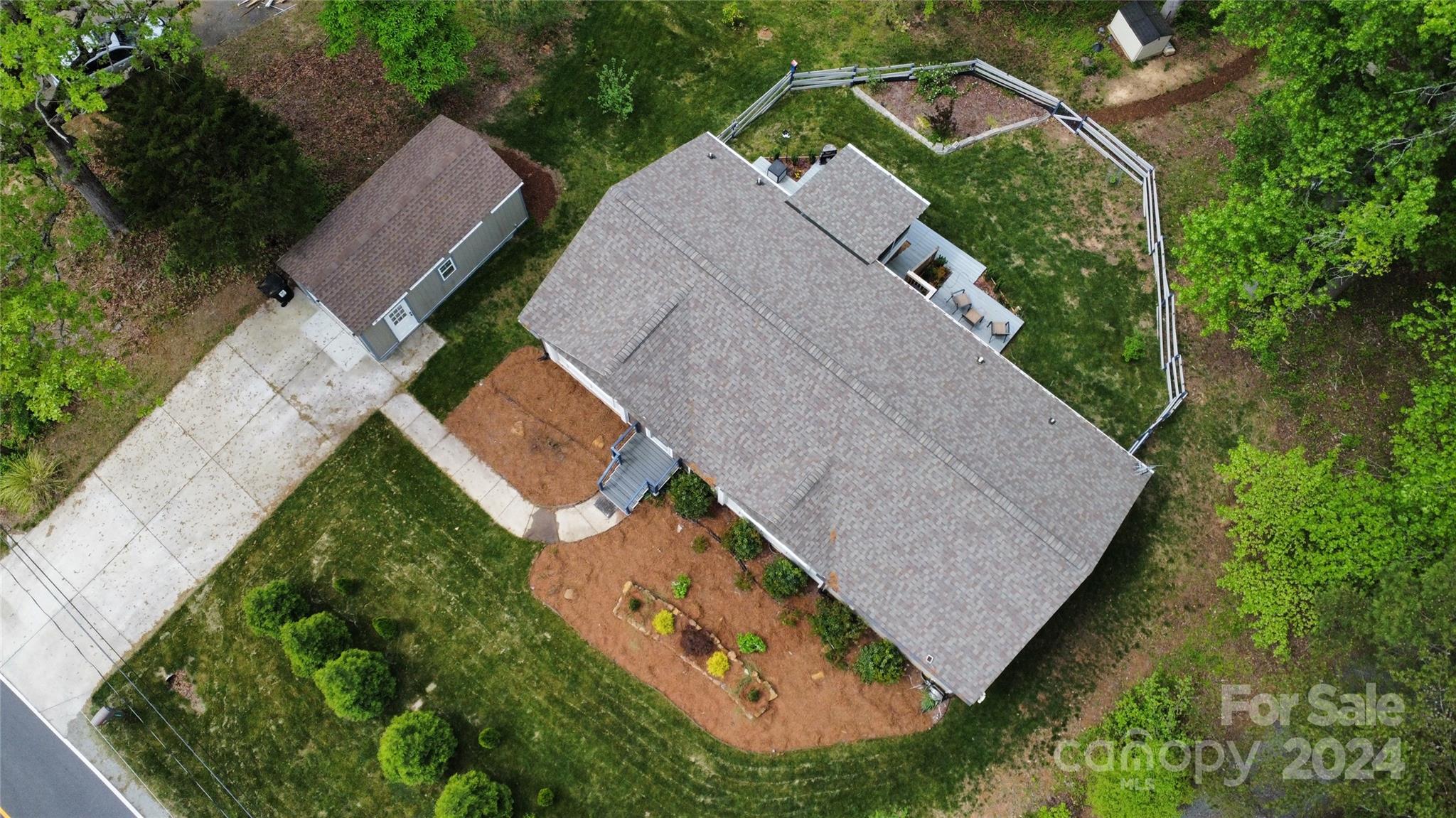 1829 Hart Road Charlotte, NC 28214 - Photo 4 of 39 Gallery Image 4