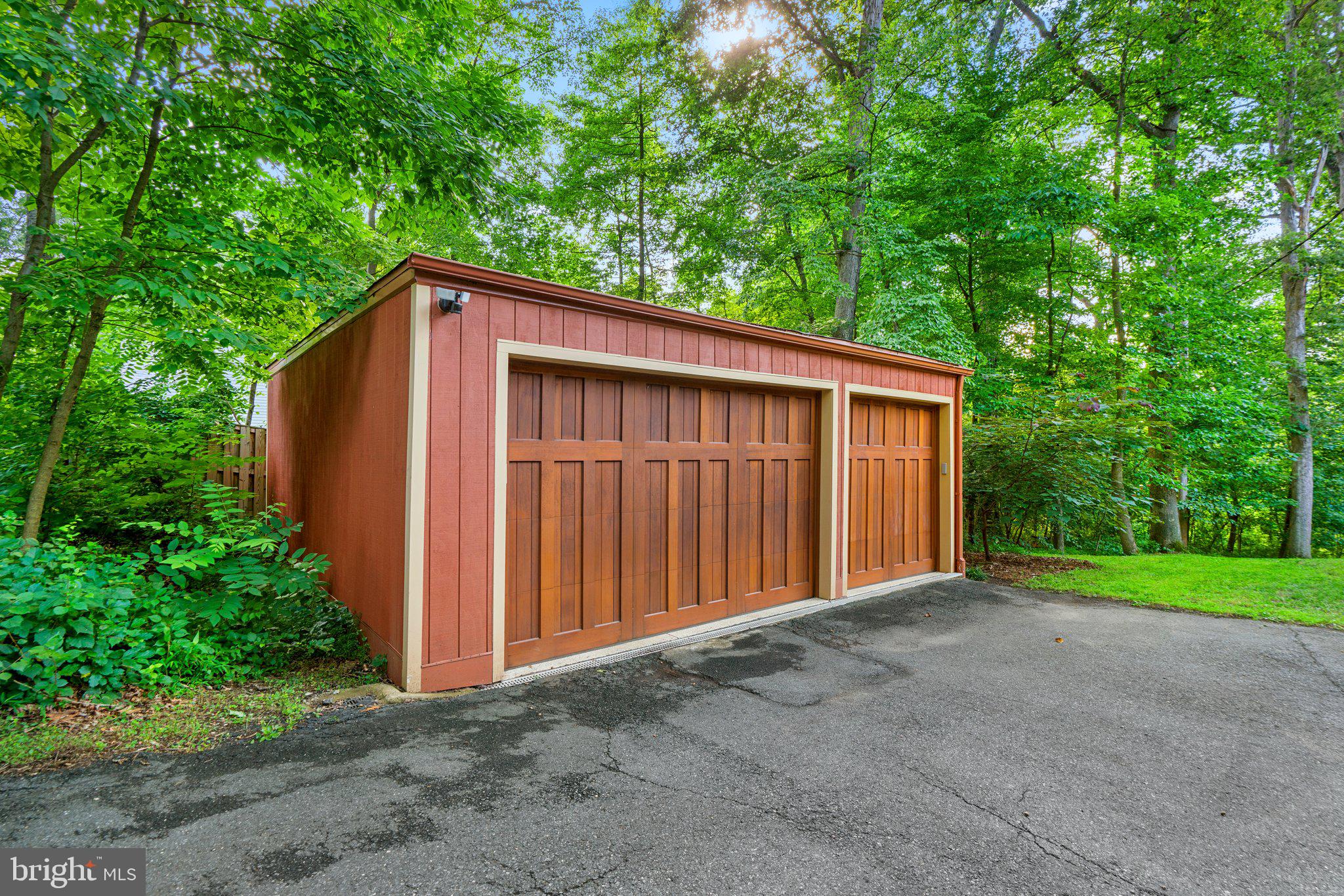 3804 Folly Quarter Road Ellicott City, MD 21042 - Photo 33 of 38 Garage