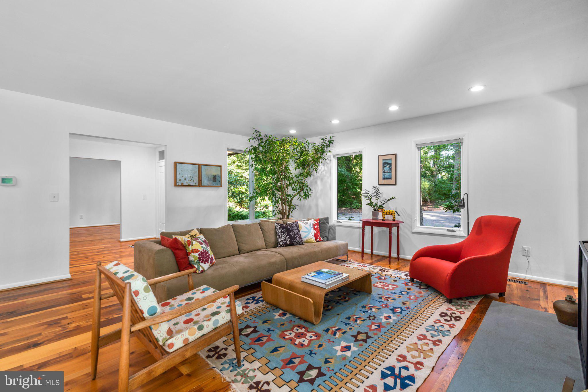 3804 Folly Quarter Road Ellicott City, MD 21042 - Photo 5 of 38 Living Room