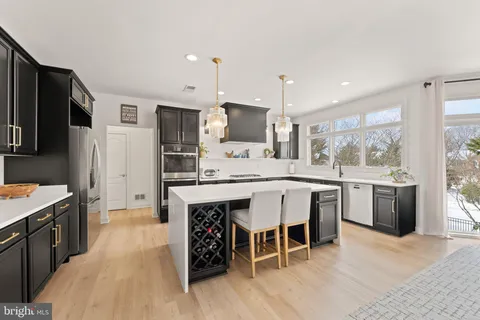 $1,750,000 | 18545 Sandpiper Place, Leesburg, VA 20176