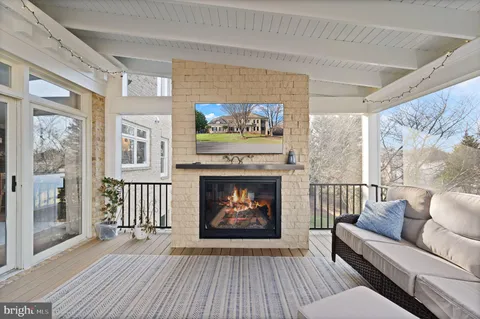 $1,750,000 | 18545 Sandpiper Place, Leesburg, VA 20176