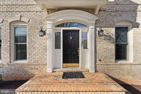 $1,750,000 | 18545 Sandpiper Place, Leesburg, VA 20176