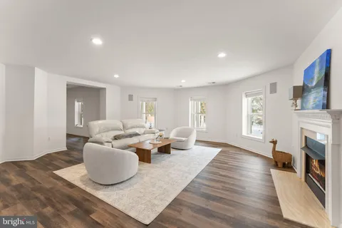 $1,750,000 | 18545 Sandpiper Place, Leesburg, VA 20176