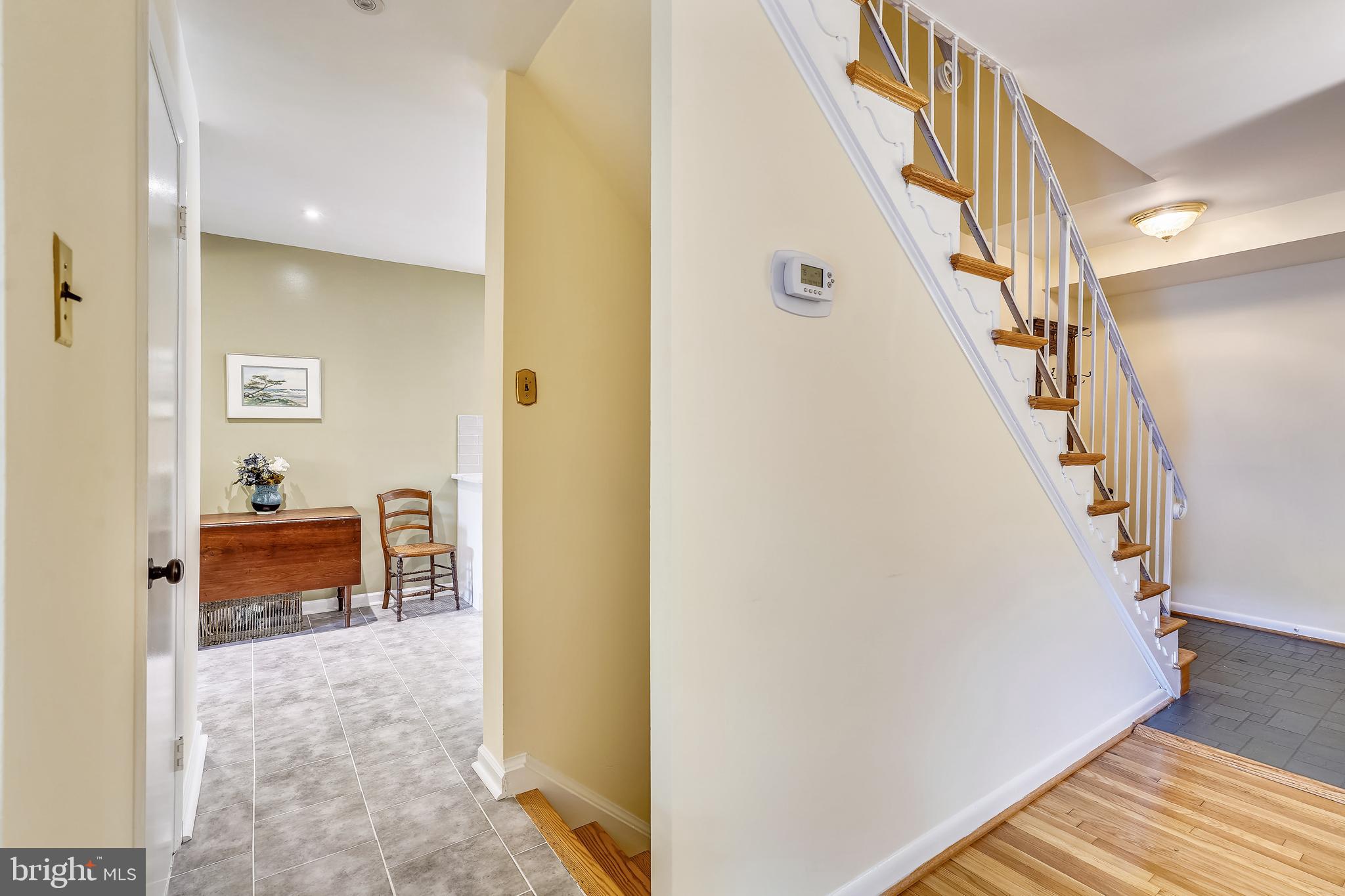 11087 Saffold Way Reston, VA 20190 - Photo 15 of 48 View from Living Room to Eat-in Kitchen.