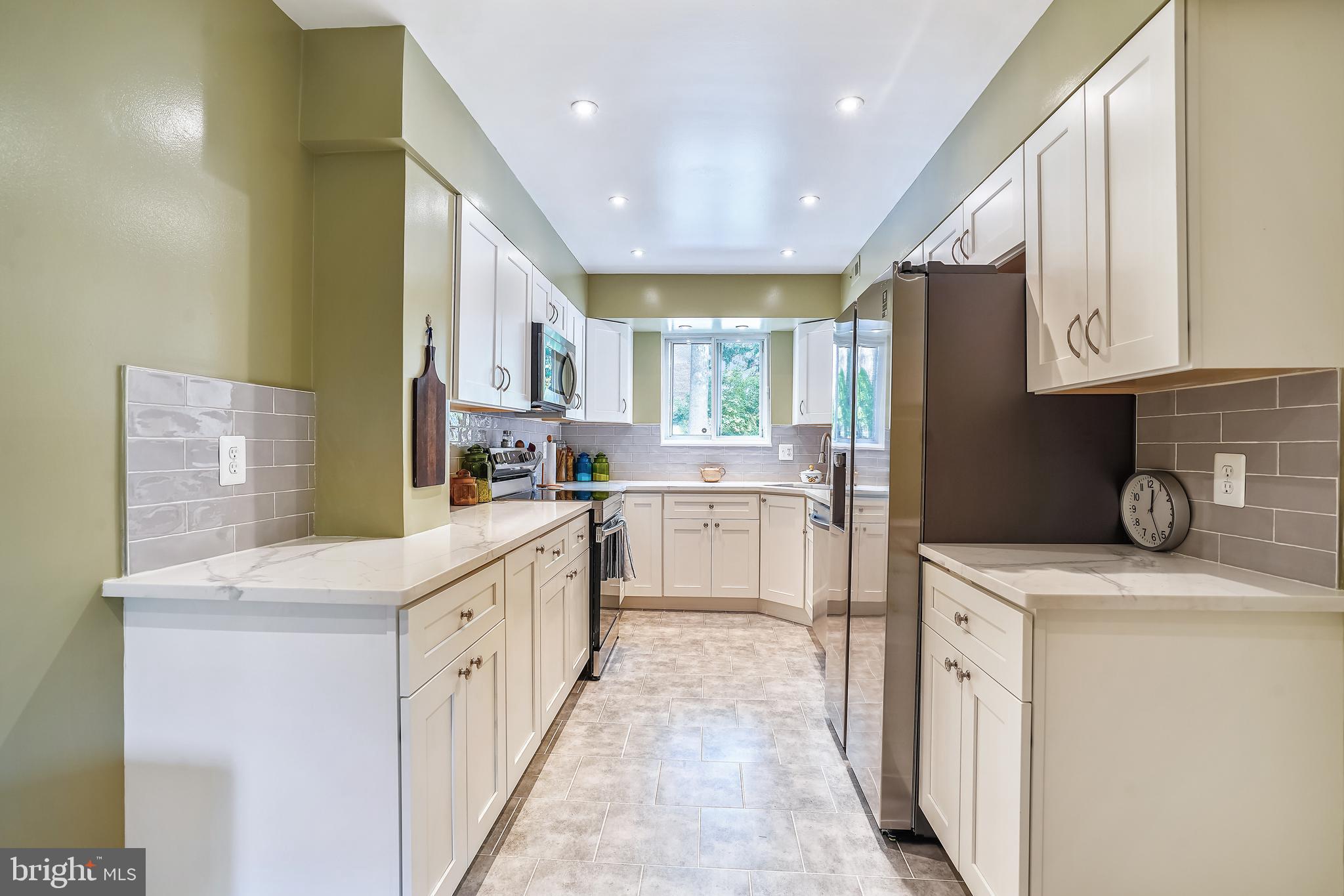 11087 Saffold Way Reston, VA 20190 - Photo 16 of 48 View from Eat-in to Kitchen.