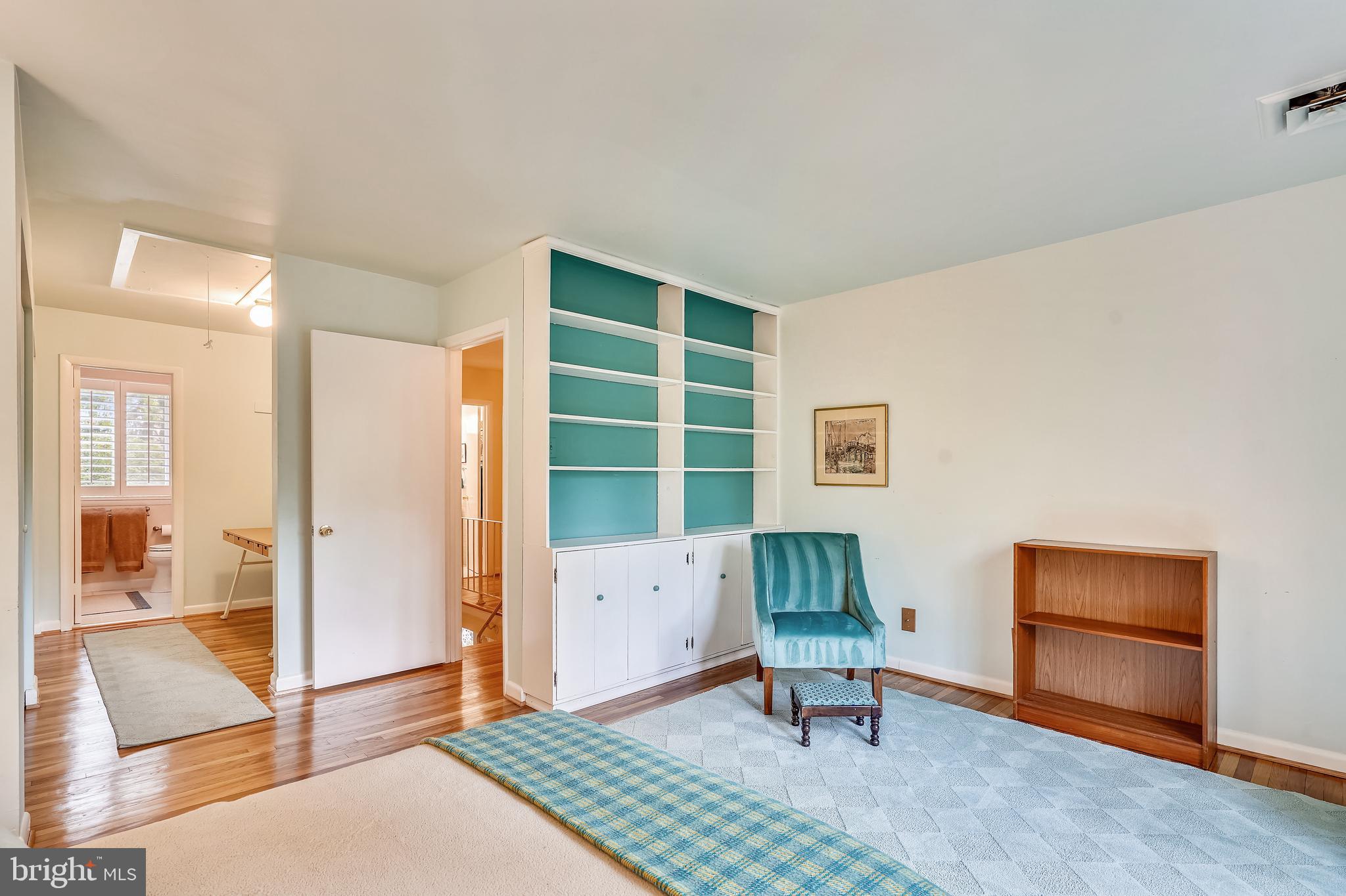 11087 Saffold Way Reston, VA 20190 - Photo 23 of 48 Primary to Dressing Area.