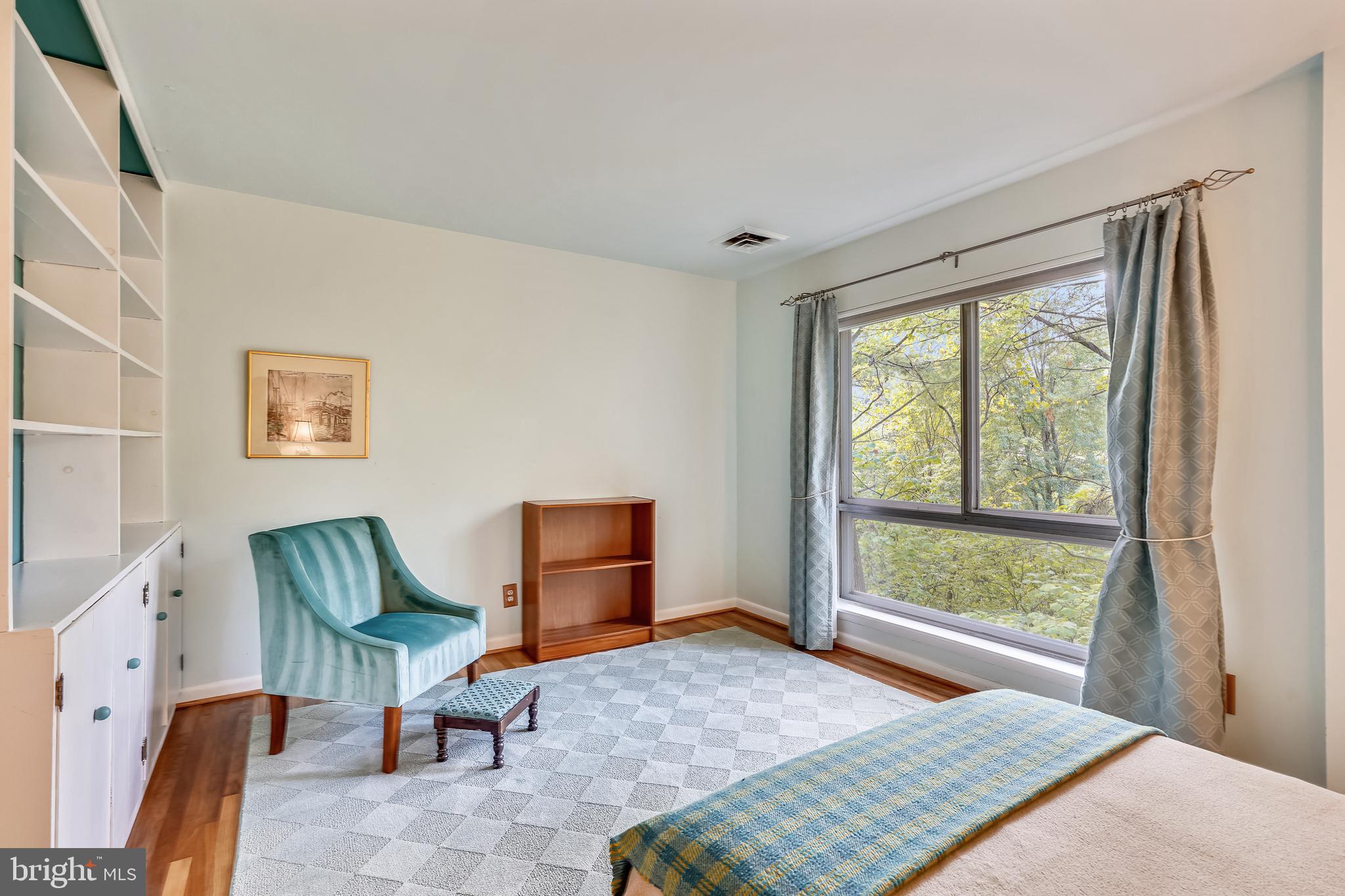 11087 Saffold Way Reston, VA 20190 - Photo 24 of 48 Huge Window in Primary Bedroom.