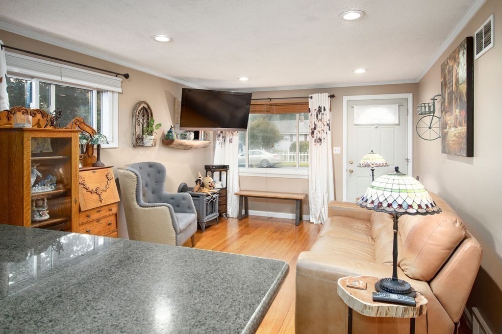 67 Steuben Street Springfield, MA 01151 - Photo 13 of 26 Gallery Image 13