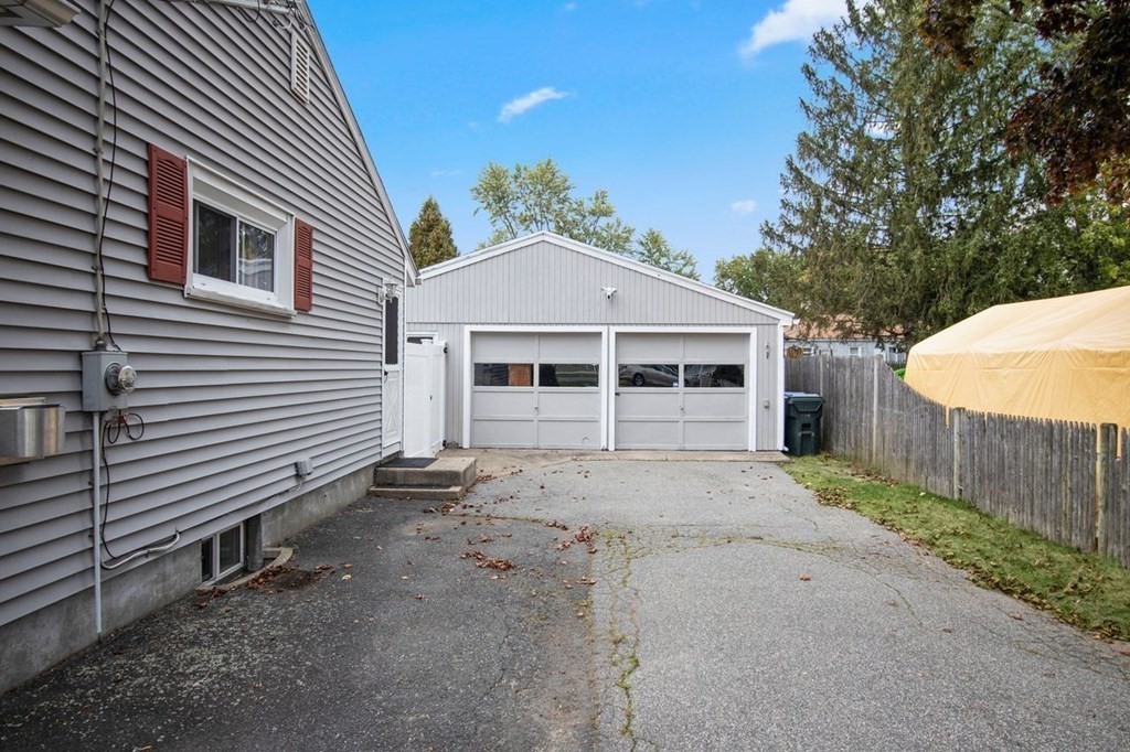 67 Steuben Street Springfield, MA 01151 - Photo 3 of 26 Gallery Image 3