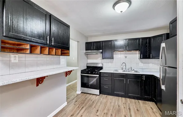 $1,400 | 855 Daniel Boone Drive, Florissant, MO 63031