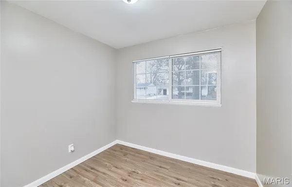 $1,400 | 855 Daniel Boone Drive, Florissant, MO 63031