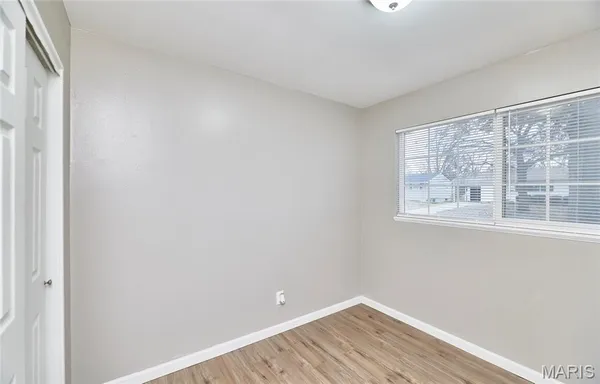 $1,400 | 855 Daniel Boone Drive, Florissant, MO 63031
