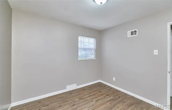 $1,400 | 855 Daniel Boone Drive, Florissant, MO 63031