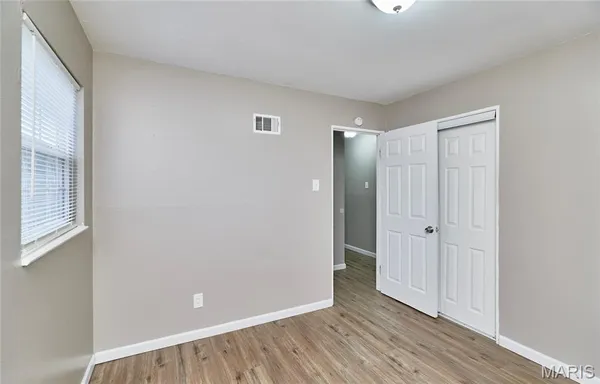 $1,400 | 855 Daniel Boone Drive, Florissant, MO 63031