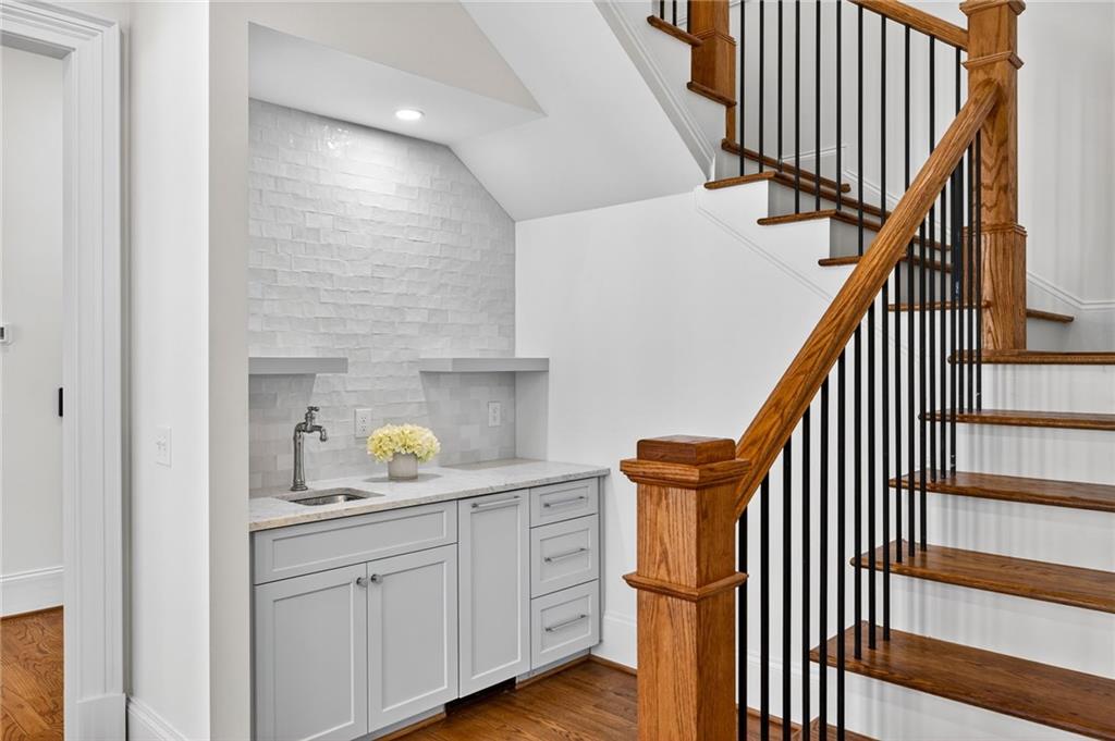 2147 Cooper Lake Road Southeast Smyrna, GA 30080 - Photo 28 of 65