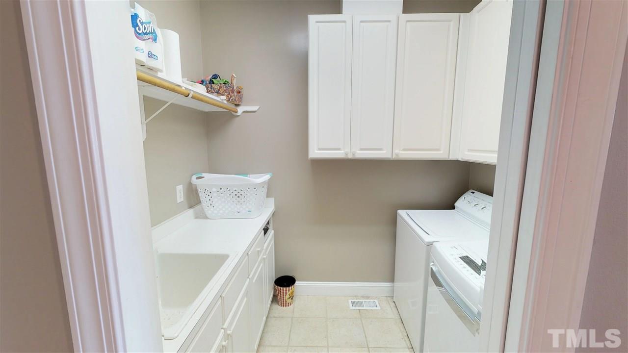 417 Mumm Lane Raleigh, NC 27615 - Photo 20 of 25