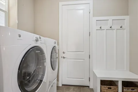 a view of livingroom with washer and dryer