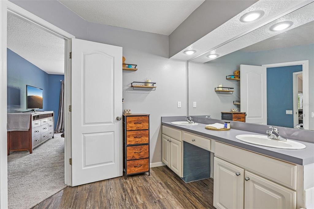 17702 Long Ridge Road Tampa, FL 33647 - Photo 19 of 48 Gallery Image 19