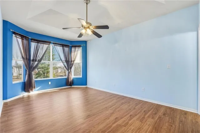 $379,000 | 4821 Southwest Davis Drive, Lee's Summit, MO 64083