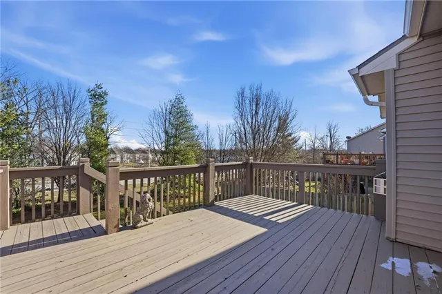 $379,000 | 4821 Southwest Davis Drive, Lee's Summit, MO 64083