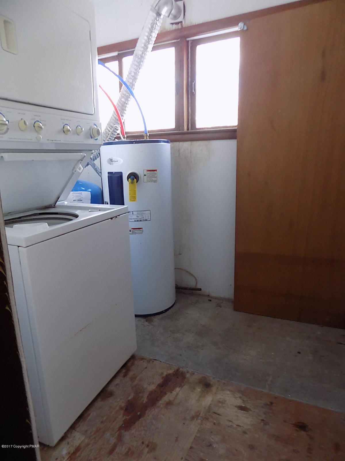 120 Williams Road Milford, PA 18337 - Photo 6 of 24 LAUNDRY ROOM