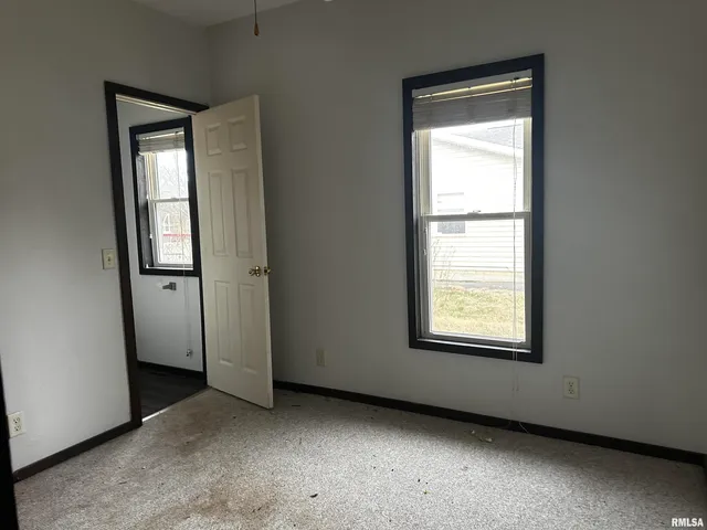 $44,900 | 800 East McKinley Street, Marion, IL 62959