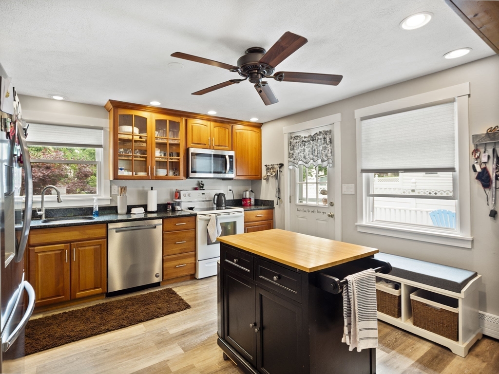3 Carter Road Wilmington, MA 01887 - Photo 8 of 40 Gallery Image 8