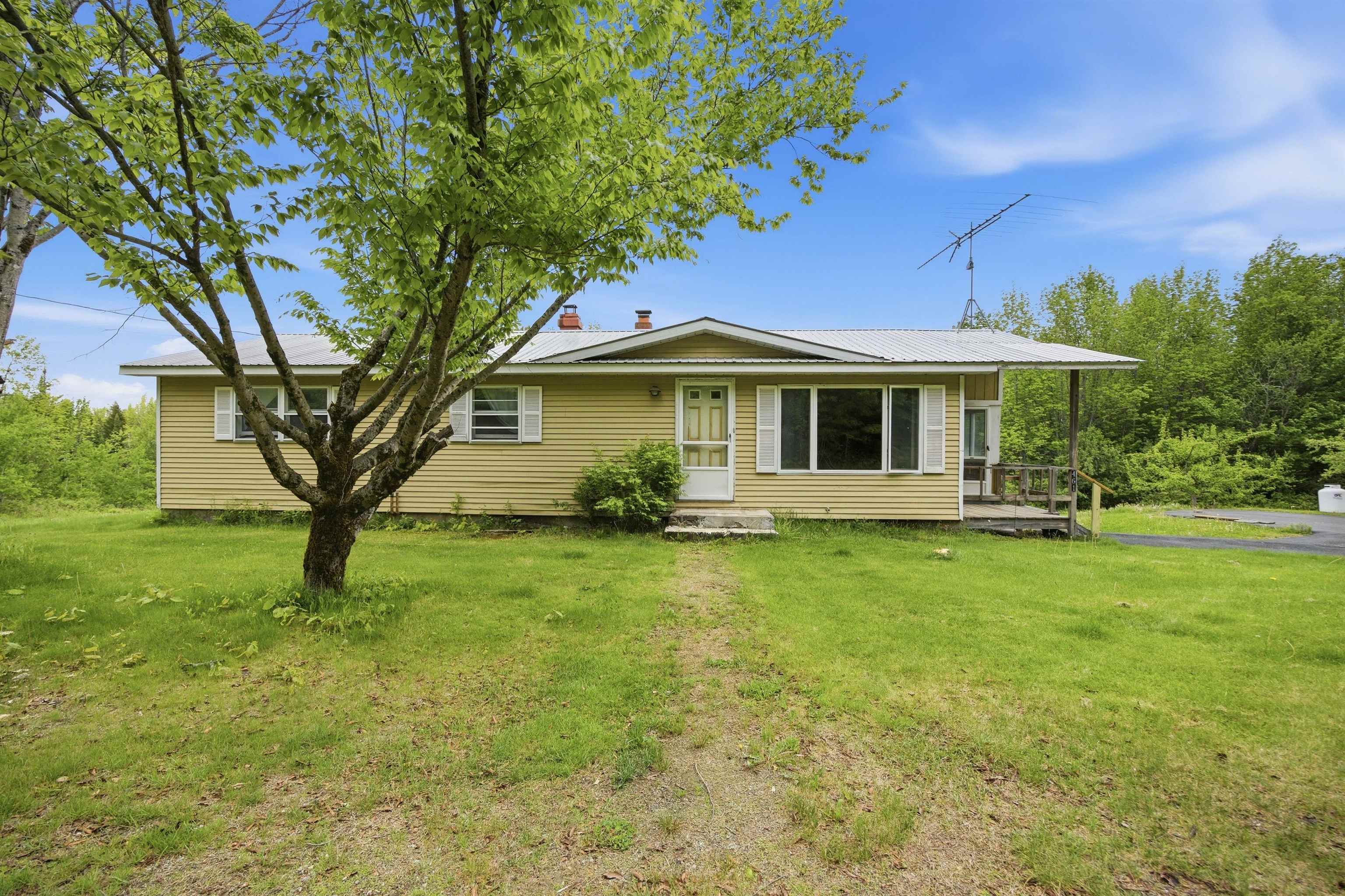 461 Coventry Road Benton, NH 03785 - Photo 1 of 49