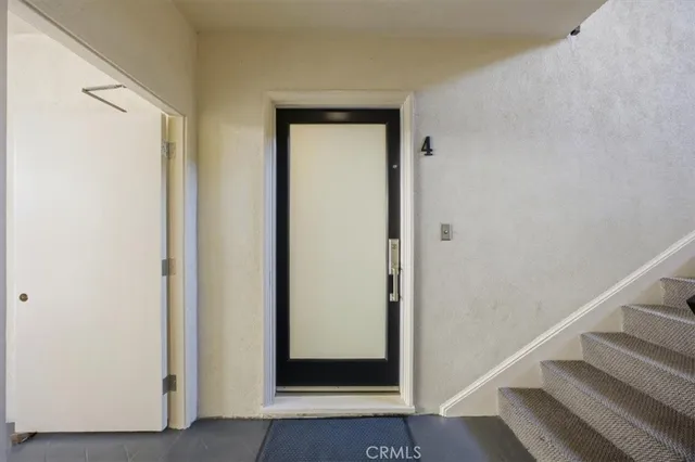 $4,995 | 241 South Barrington Avenue, Unit B4, Los Angeles, CA 90049