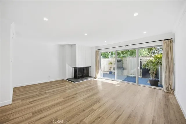 $4,995 | 241 South Barrington Avenue, Unit B4, Los Angeles, CA 90049