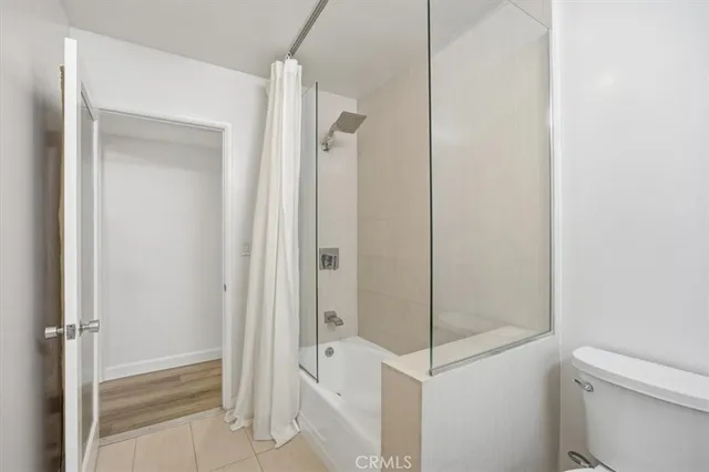 $4,995 | 241 South Barrington Avenue, Unit B4, Los Angeles, CA 90049