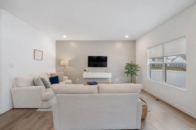 $449,900 | 17956 Hawaii Court, Westfield, IN 46074