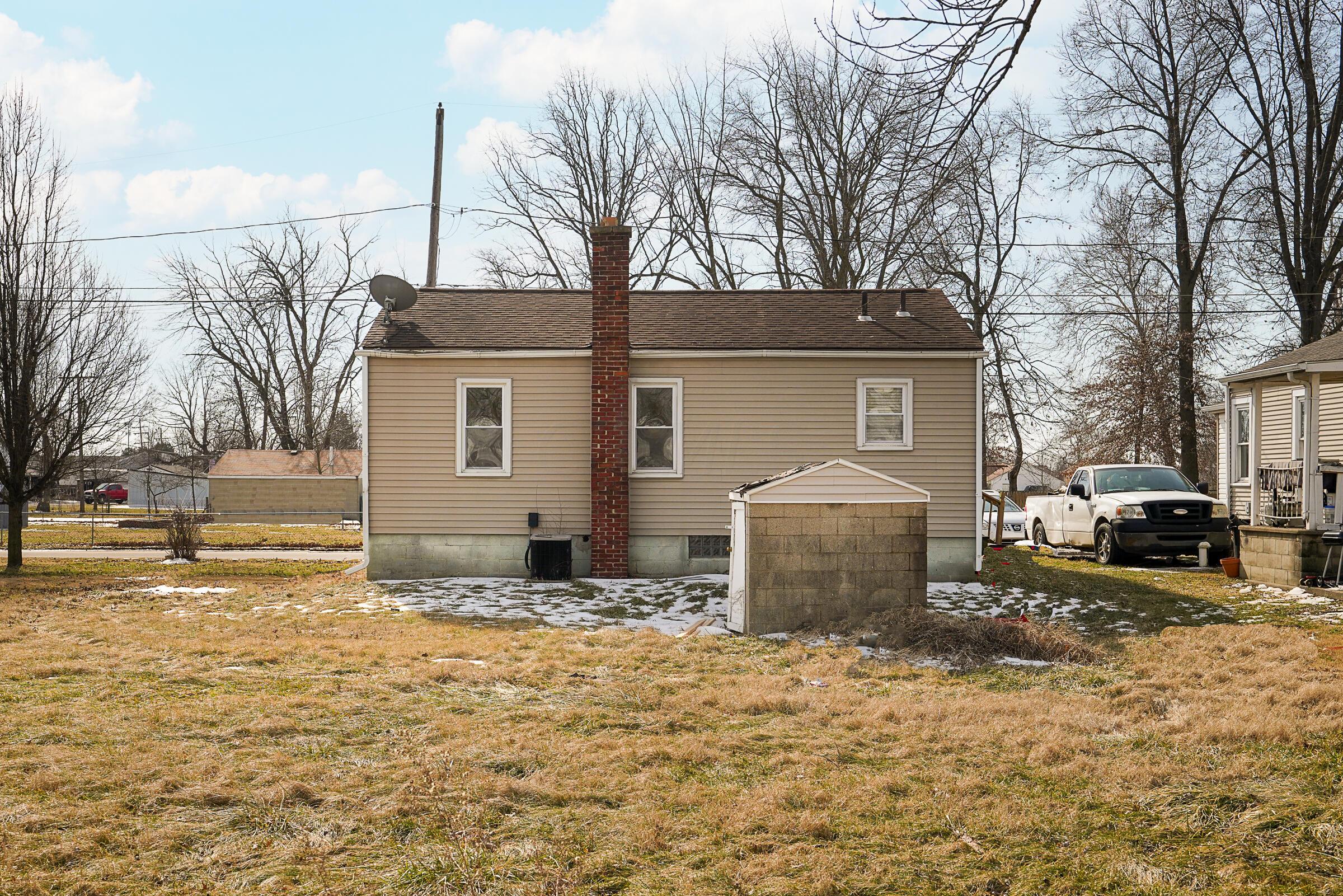 1126 Maplewood Road Columbus, OH 43207 - Photo 16 of 18 Yard
