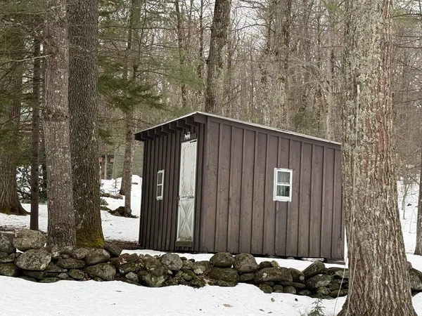 $85,000 | 23 East Brook Drive, Heath, MA 01346