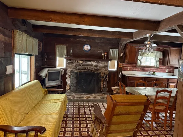 $85,000 | 23 East Brook Drive, Heath, MA 01346