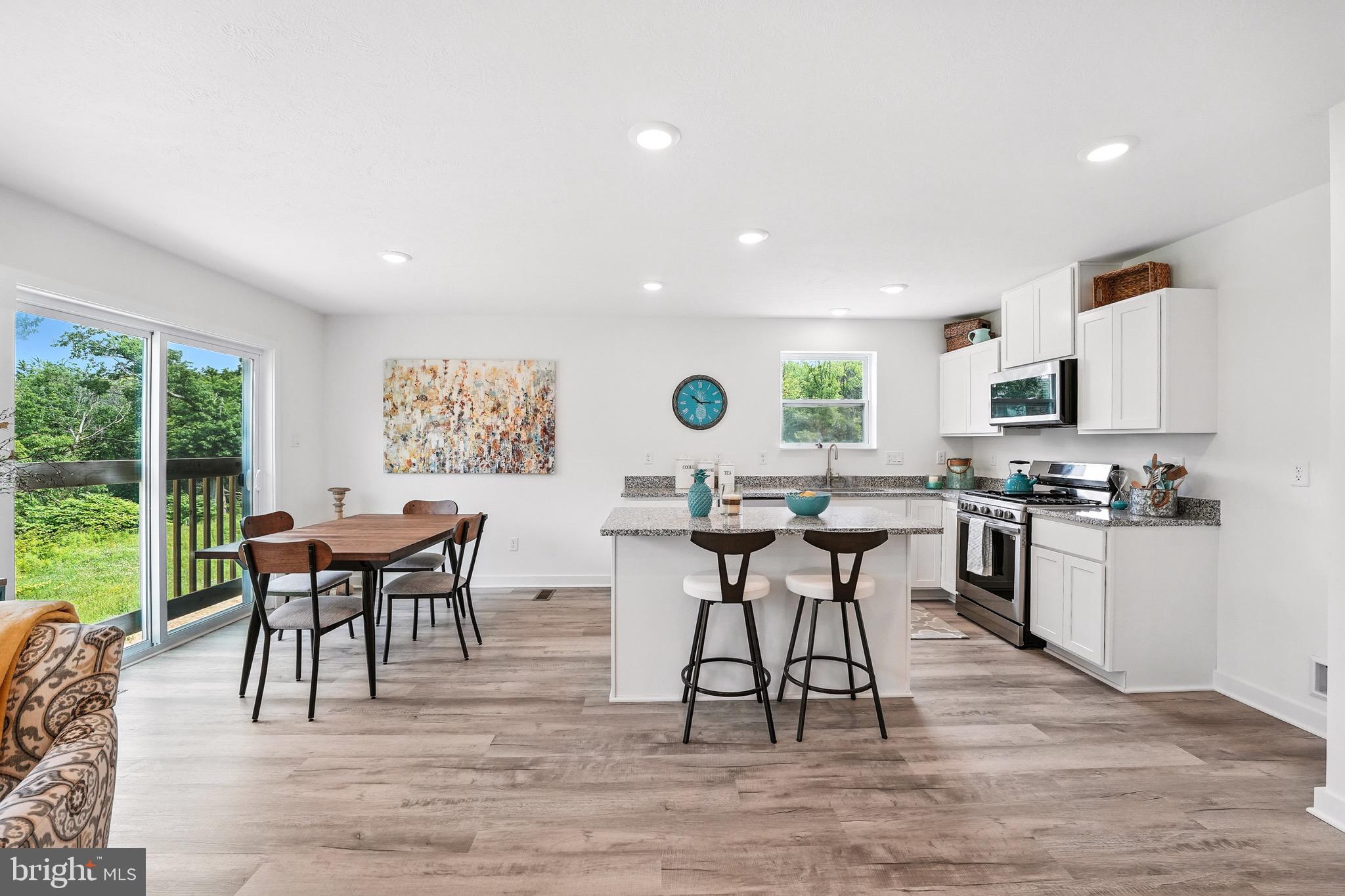 239 Monroe Avenue Ranson, WV 25438 - Photo 14 of 34