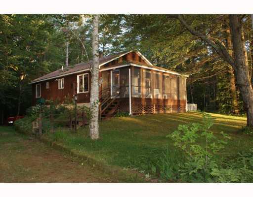 23 Murch Landing Road Raymond, ME 04071 - Photo 1 of 8 Exterior Front.